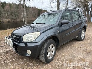 кроссовер Toyota RAV4