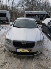 седан Škoda Superb