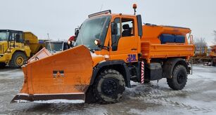 снегоуборочная машина Mercedes-Benz Unimog U400 6 Cilinder snow blade & spreader