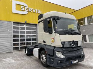 тягач Mercedes-Benz ADR Actros 1843